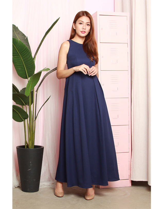 Avery Maxi Dress in Navy Blue